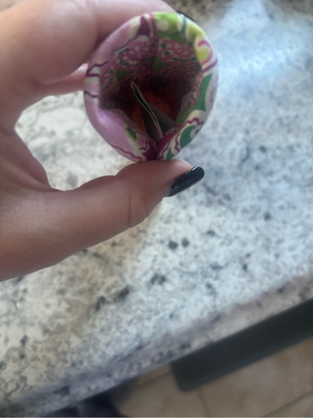 Vera Bradley eye glass case - retired print - Picture 3 of 4